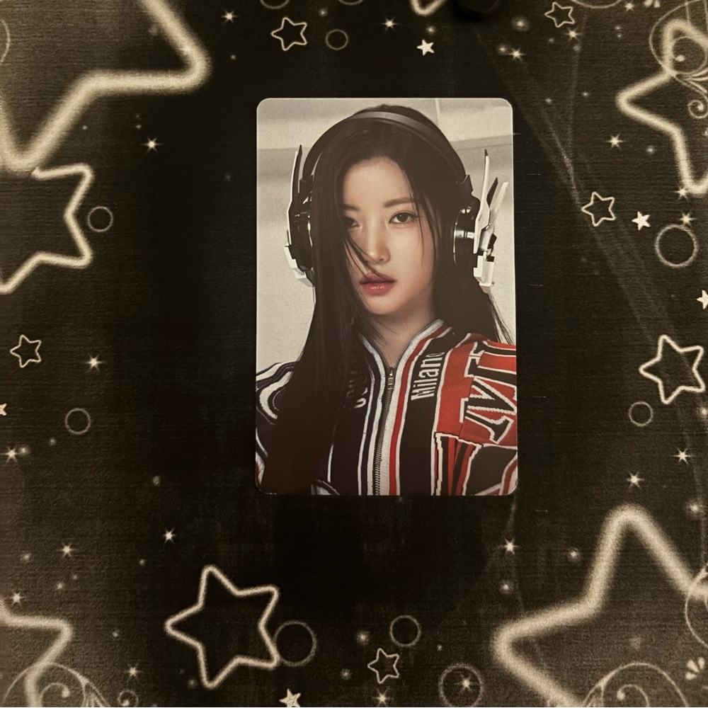 K-Pop Idol Photocard Set of Baby-monster without Ahyeon - Picture 3 of 9